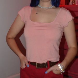 T shirt w ruffle details on the side